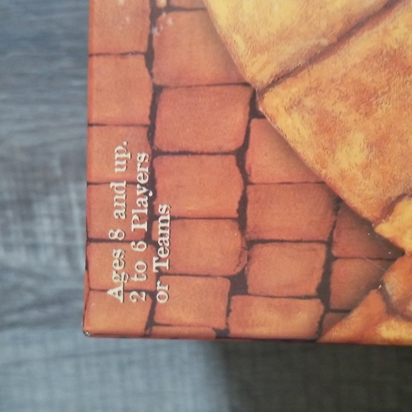 Harry Potter Trivia Board Game - Picture 7 of 11